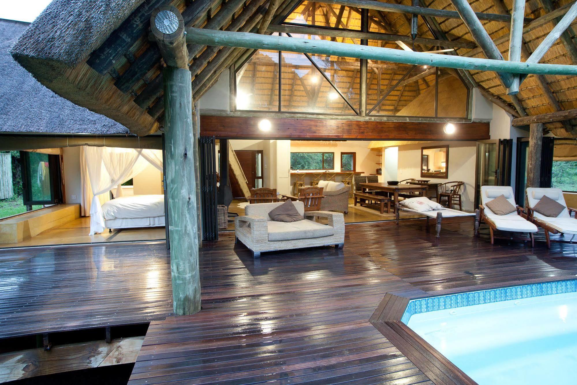 Rhino River Lodge Manyoni Private Game Reserve エクステリア 写真